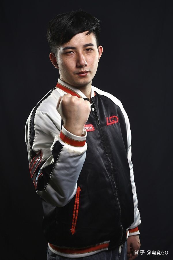 关于LGD翻盘PSG，369操刀奇招英雄翻盘强强对话八强赛，强势挺进下一轮的信息