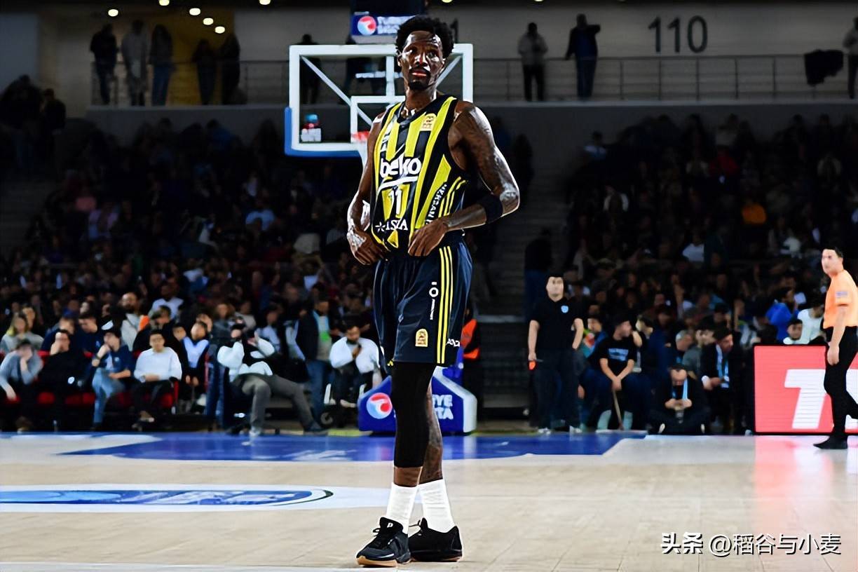 九游娱乐首页-太阳新援表现出色，球队士气高涨迎接季后赛