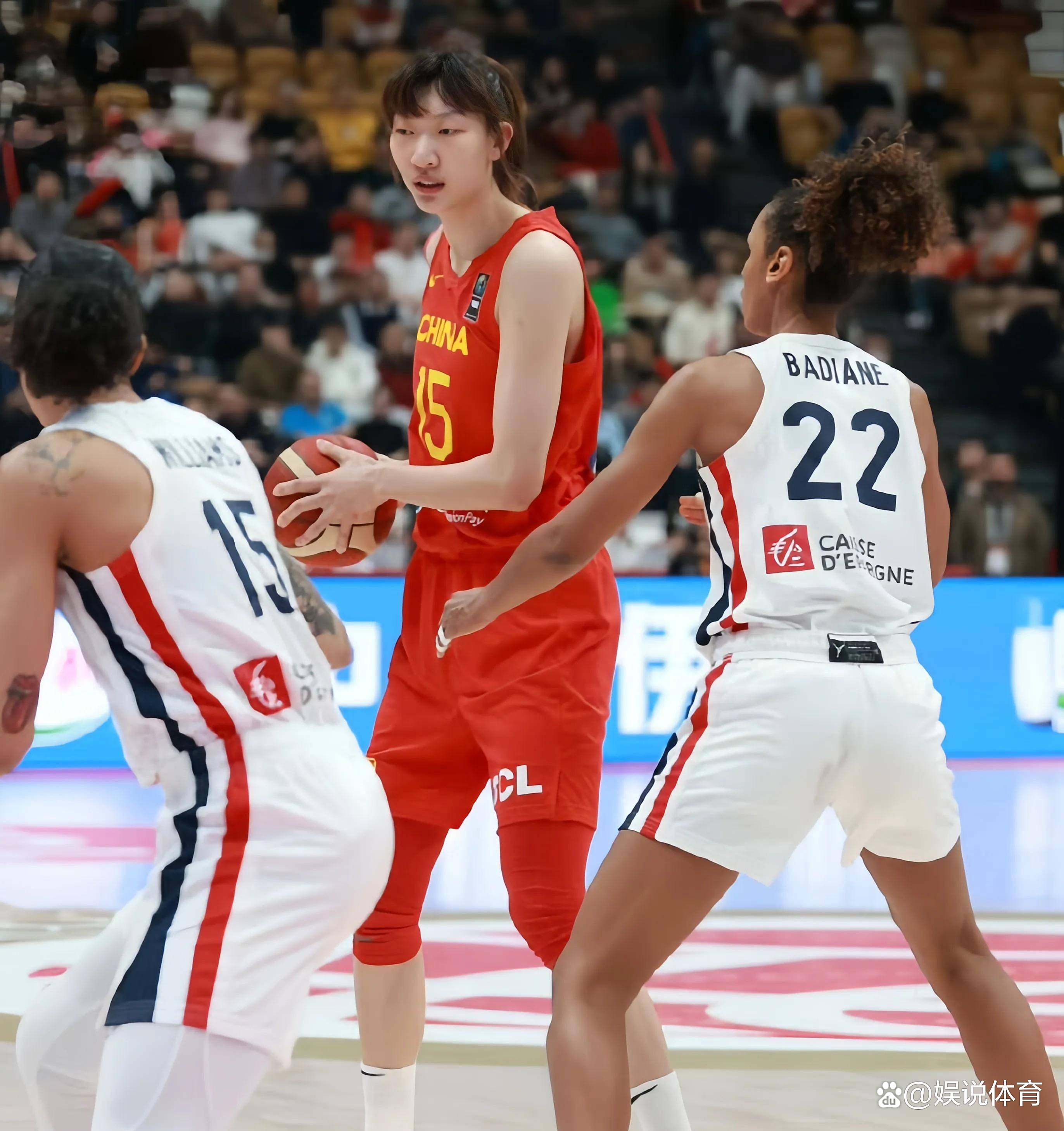 加拿大女篮惊险晋级半决赛，实力强劲