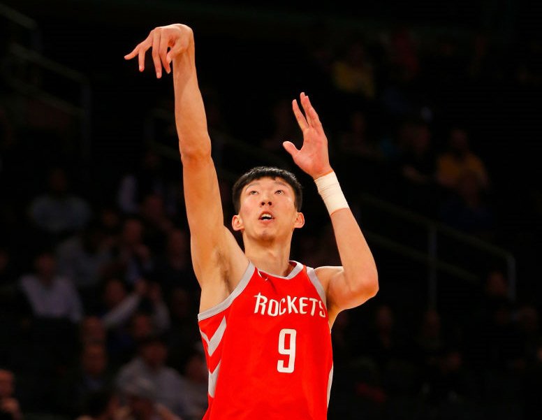 魔术横扫湖人,周琦扛起全队 魔术横扫湖人,周琦扛起全队