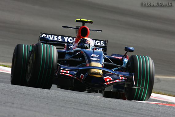 九游APP-包含梅赛德斯完胜红牛二队，皮亚斯特里刷新纪录的词条